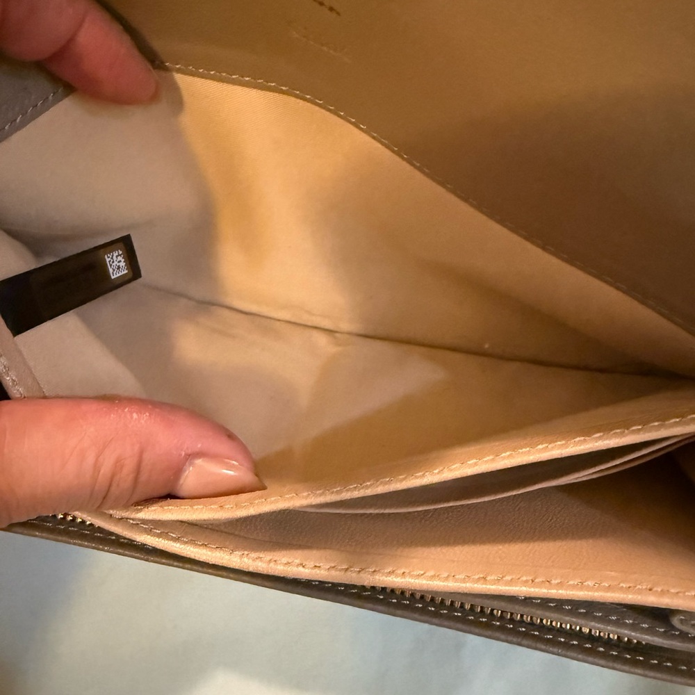 Chloe Wallet - Picture 4 of 10